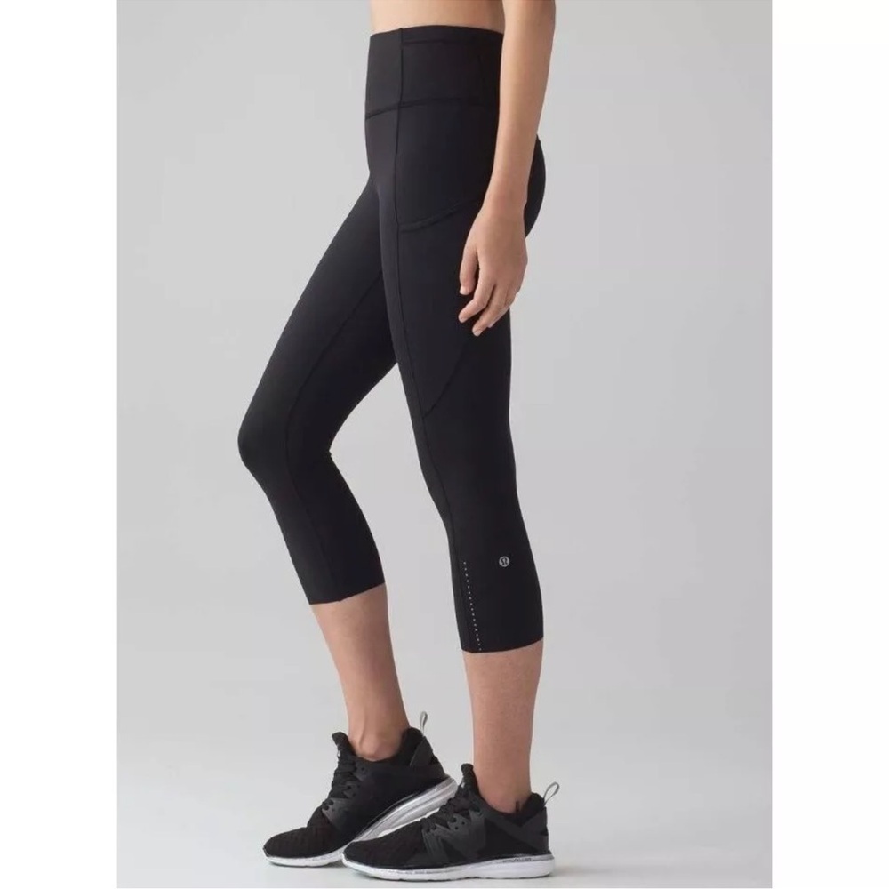 Lululemon Fast & Free Crop II *Nulux 19" black leggings Sz 4